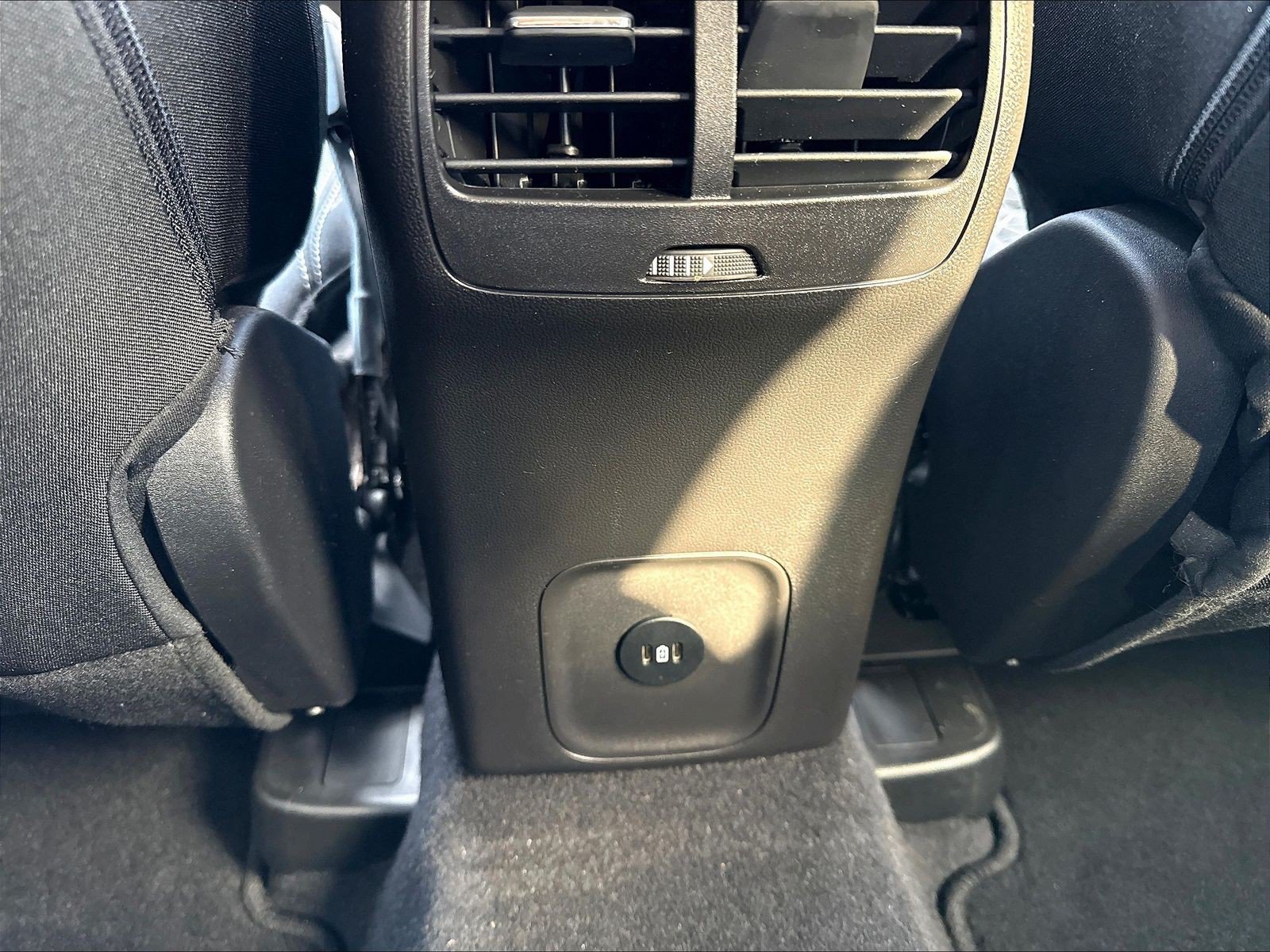 Used 2023 Ford Escape Active AWD/4WD image 12