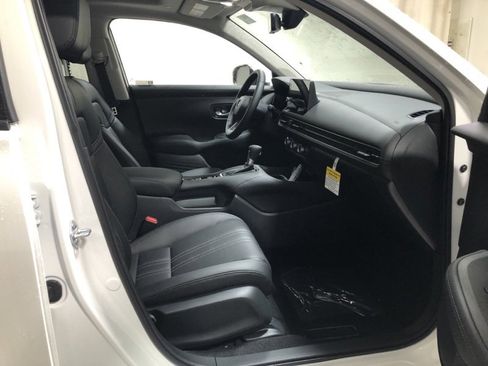 New 2026 Honda HR-V EX-L image 12