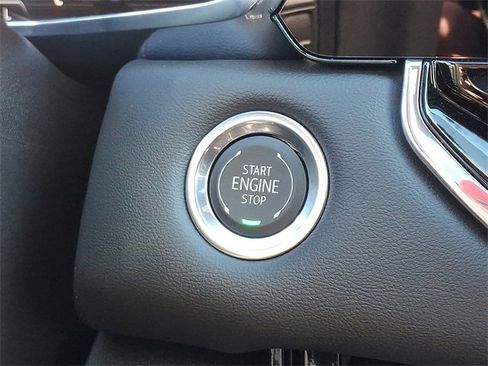 New 2026 GMC Canyon Elevation w/ Convenience Package image 15