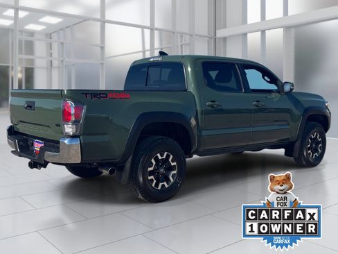 Used 2022 Toyota Tacoma TRD Off-Road AWD/4WD image 6