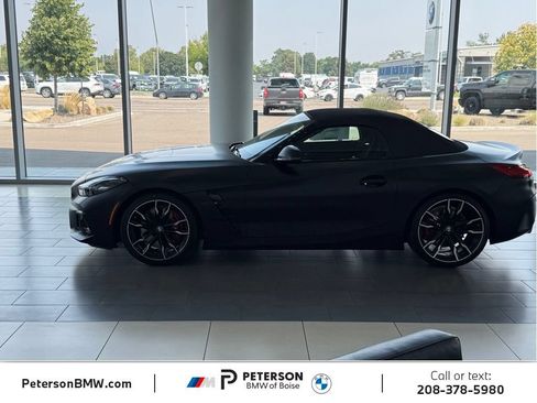 New 2026 BMW Z4 M40i RWD image 2