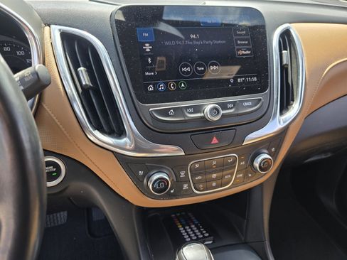 Used 2019 Chevrolet Equinox Premier FWD image 17