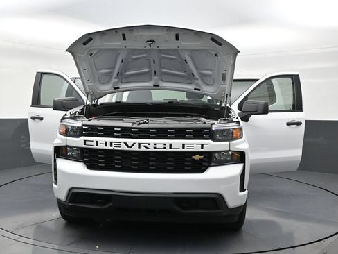 Used 2021 Chevrolet Silverado 1500 Custom w/ Custom Max Trailering Package AWD/4WD image 32