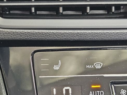 New 2025 Volkswagen Jetta SE image 27