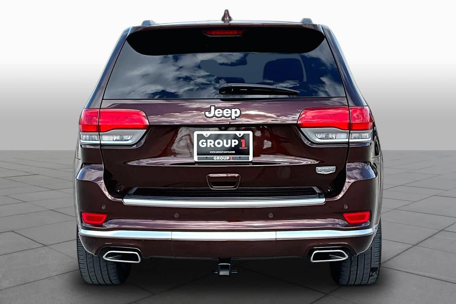 Used 2015 Jeep Grand Cherokee Summit w/ Platinum Series Group RWD image 5