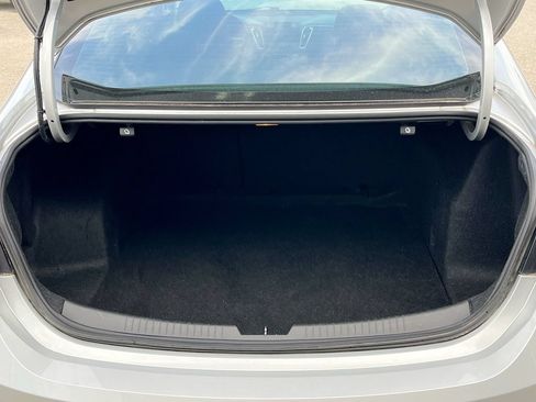 Used 2020 Chevrolet Malibu LS FWD image 23