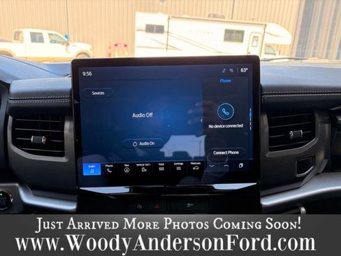 Used 2023 Ford Expedition XLT RWD image 12