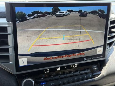 Used 2024 Toyota Tundra Limited w/ Power Package AWD/4WD image 19
