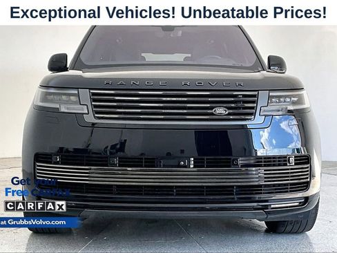 Used 2023 Land Rover Range Rover SV AWD/4WD image 3