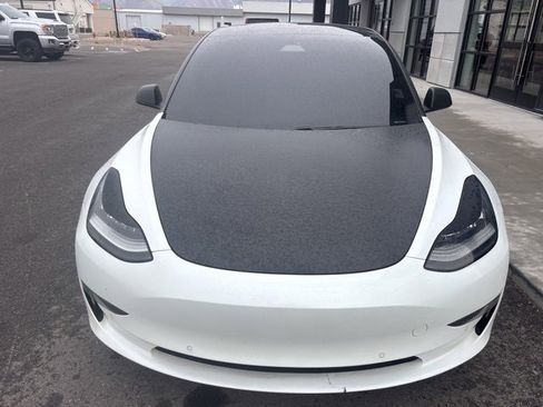 Used 2019 Tesla Model 3 Standard Range Plus image 2
