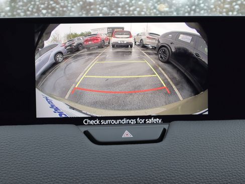 Certified 2025 MAZDA CX-70 3.3 Turbo w/ Preferred Package image 12