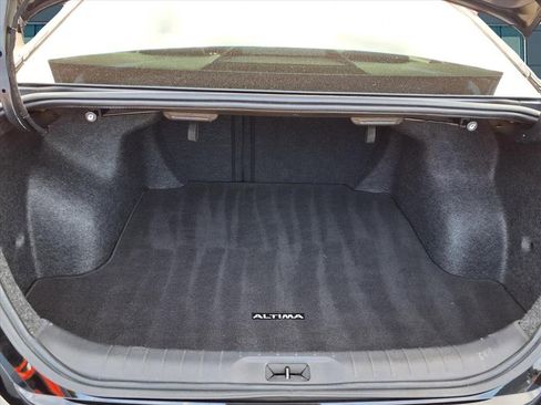 Used 2024 Nissan Altima 2.5 SR image 10