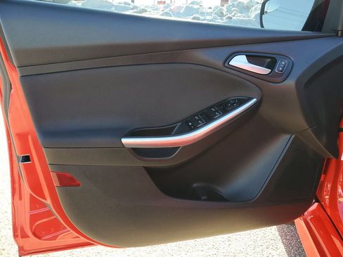 Certified 2017 Ford Focus ST w/ Equipment Group 401A image 11