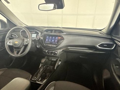 Used 2023 Chevrolet TrailBlazer LT w/ Convenience Package FWD image 27