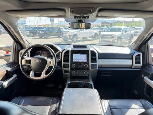 Used 2019 Ford F450 Lariat w/ Lariat Ultimate Package AWD/4WD image 17