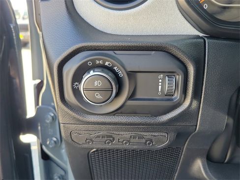 New 2026 Jeep Gladiator Sport image 17