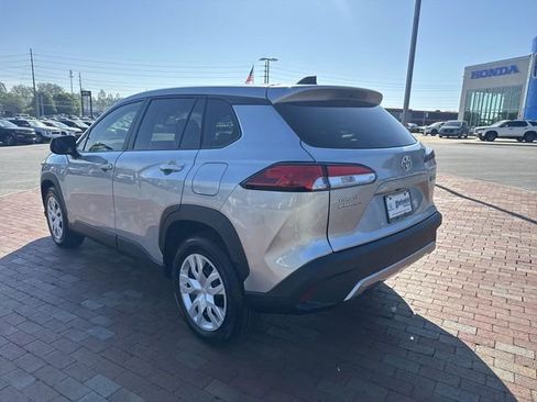 Used 2024 Toyota Corolla Cross L FWD image 34