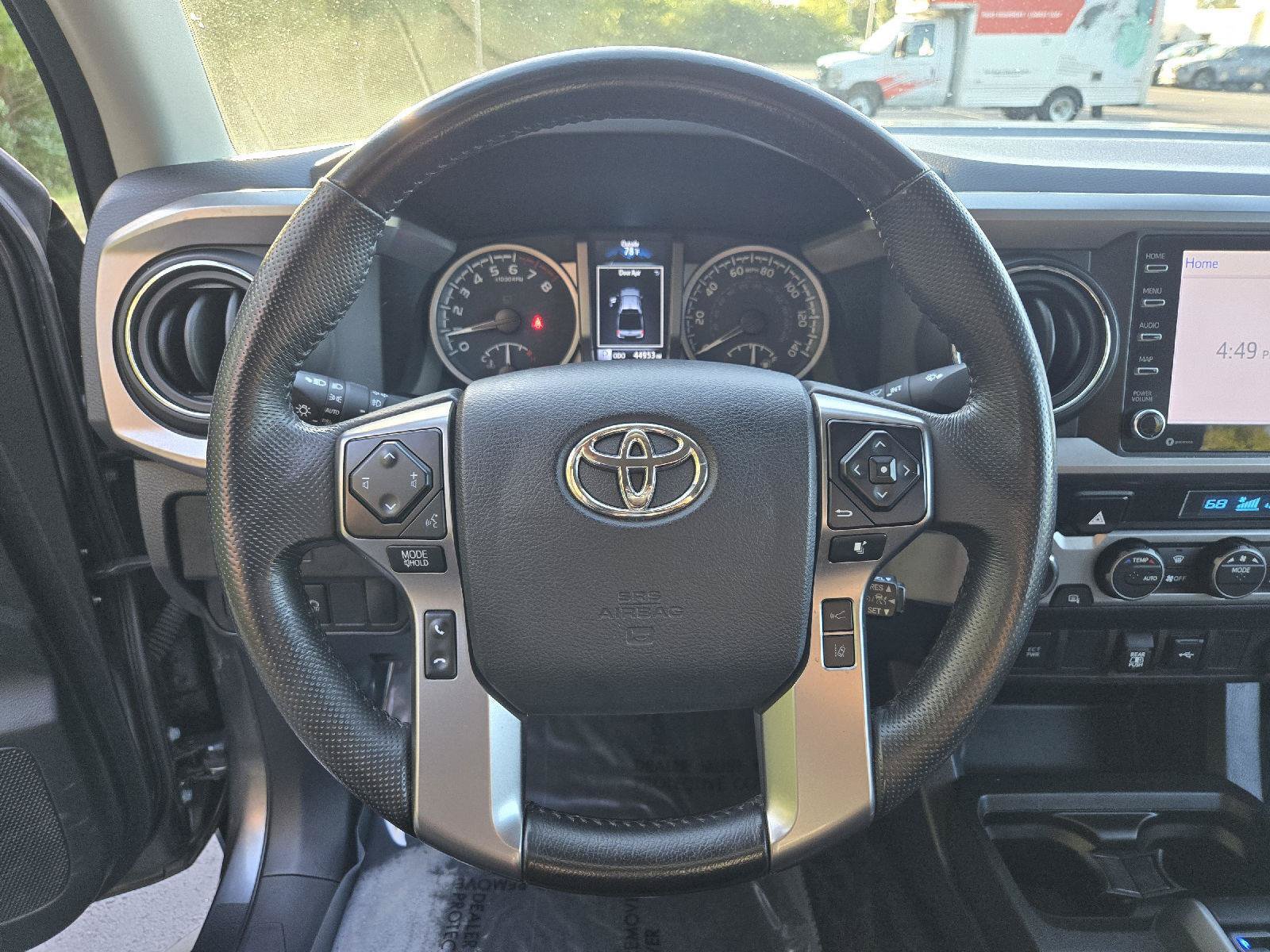 Used 2021 Toyota Tacoma SR5 AWD/4WD image 16