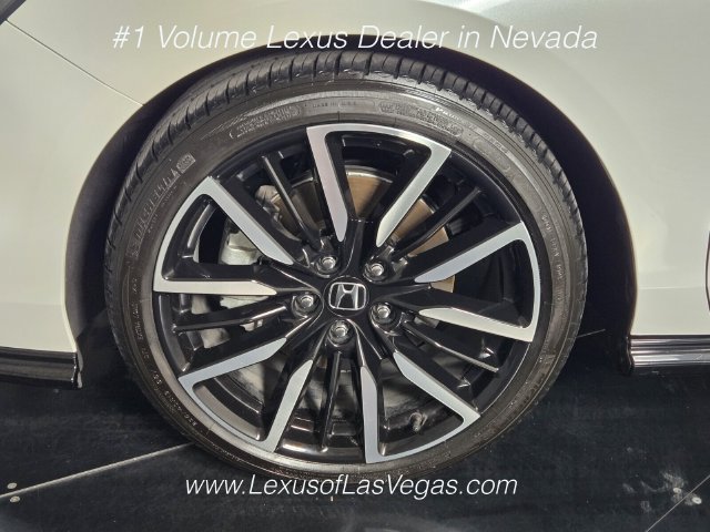 Used 2023 Honda Accord Touring image 12