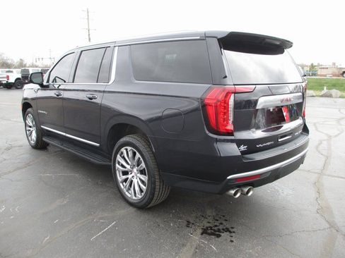 Used 2023 GMC Yukon XL Denali w/ LPO, Floor Liner Package image 10