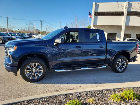 Used 2023 Chevrolet Silverado 1500 RST image 3