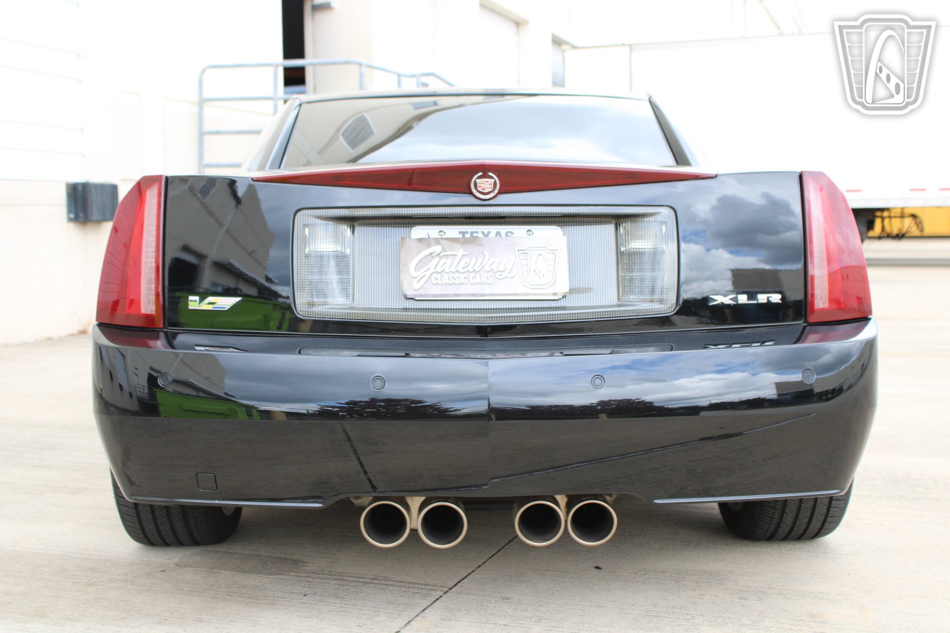 Used 2006 Cadillac XLR V RWD image 35