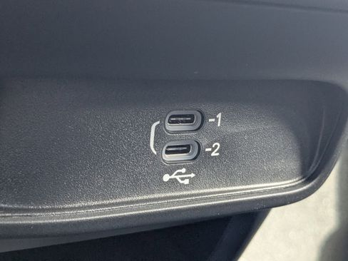 New 2026 Chrysler Voyager LX image 20