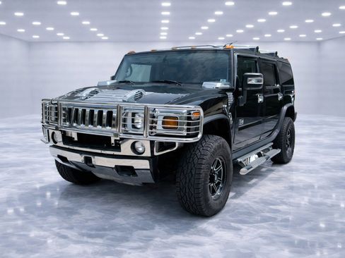 Used 2004 HUMMER H2 Luxury w/ Preferred Equipment Group image 1