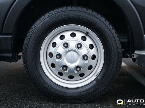 Used 2023 Ford Transit 250 Low Roof AWD w/ Exterior Upgrade Package image 14