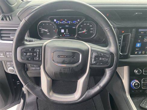 Certified 2021 GMC Yukon Denali w/ Denali Premium Package image 11