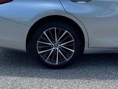 Certified 2023 Lexus ES 250 w/ Premium Package AWD/4WD image 10