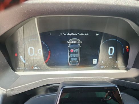 Used 2025 Ford Explorer ST-Line w/ ST-Line Street Pack AWD/4WD image 22