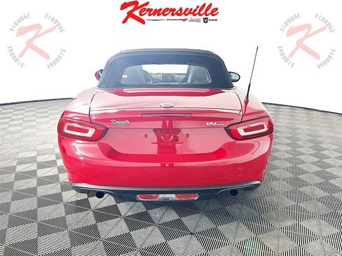 Used 2019 FIAT 124 Spider Classica image 6