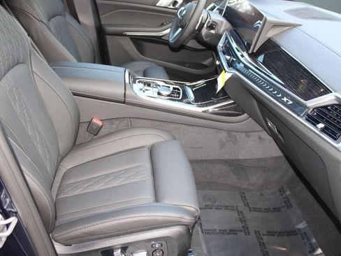 Used 2026 BMW X7 xDrive40i AWD/4WD image 28