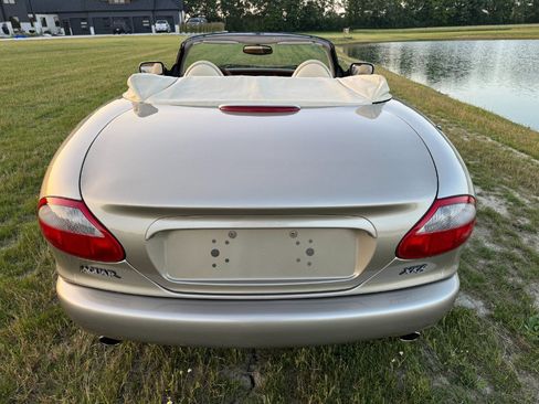 Used 1997 Jaguar XK8 Convertible RWD image 18