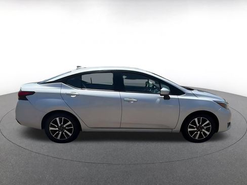 Used 2025 Nissan Versa SV FWD image 16