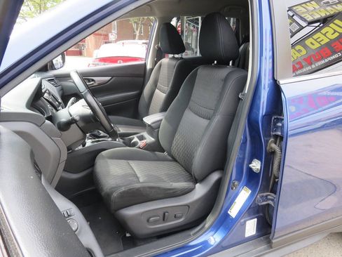 Used 2020 Nissan Rogue SV w/ Premium Package AWD/4WD image 10