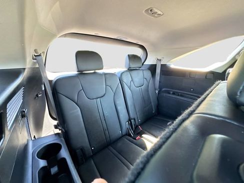 Used 2023 Kia Sorento EX AWD/4WD image 38