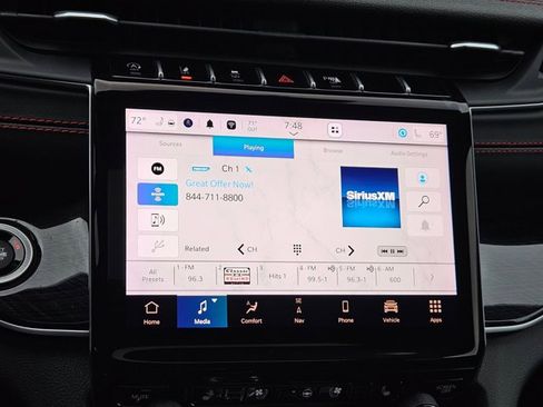 Used 2022 Jeep Grand Cherokee Trailhawk image 11