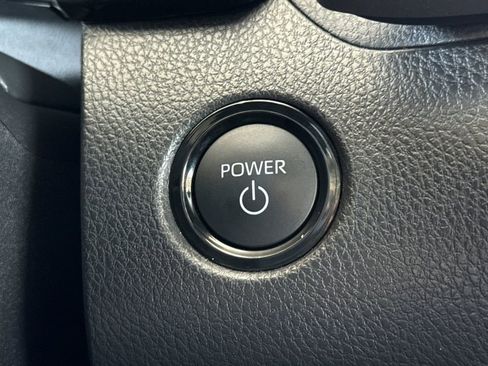 Used 2025 Toyota Camry XSE FWD image 32