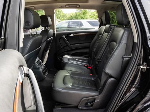 Used 2015 Audi Q7 TDI Premium Plus w/ Premium Plus Package AWD/4WD image 32