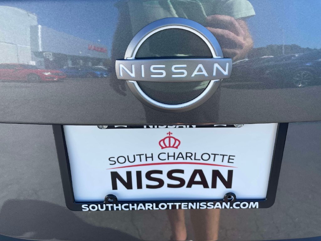 Used 2025 Nissan Sentra SV FWD image 13