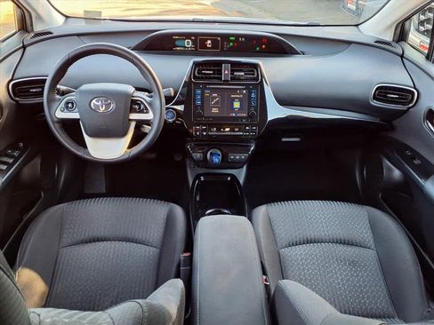 Used 2019 Toyota Prius Prime Plus image 11