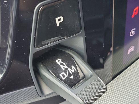 Used 2025 Porsche Cayenne image 34