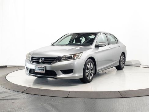 Used 2013 Honda Accord LX image 3
