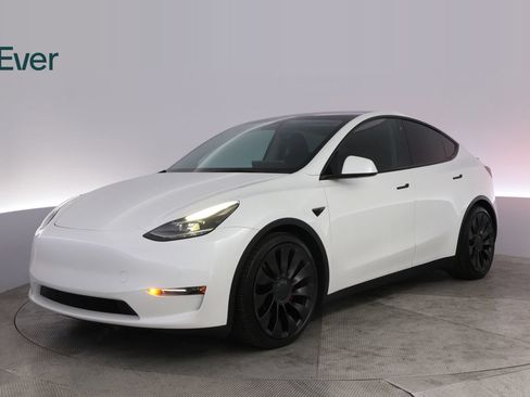 Used 2021 Tesla Model Y Performance AWD/4WD image 2