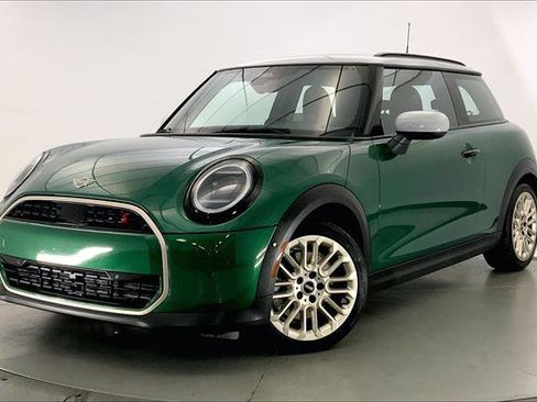 Certified 2025 MINI Cooper S image 11