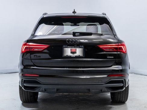 Used 2023 Audi Q3 2.0T Premium w/ Black Optic Sport Package image 6