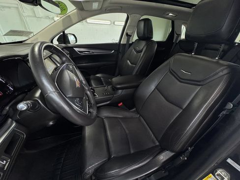 Used 2017 Cadillac XT5 Premium Luxury AWD/4WD image 13