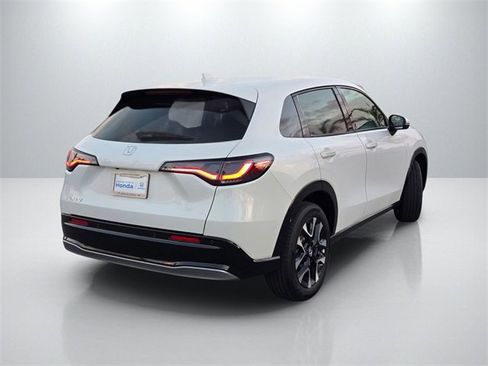 New 2026 Honda HR-V EX-L image 4